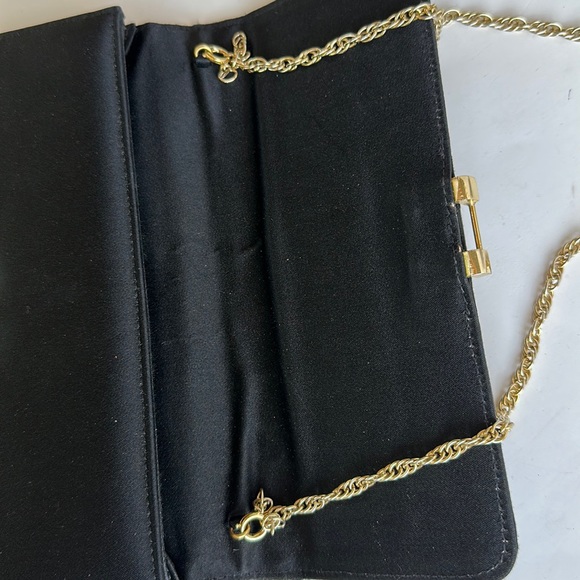 Vintage Tano of Madrid Black Clutch with Gold Chain Strap - Picture 14 of 14